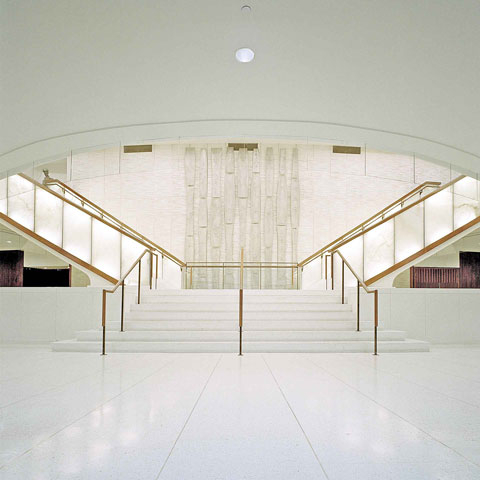 Le Grand escalier de la Place des Arts<br>2002